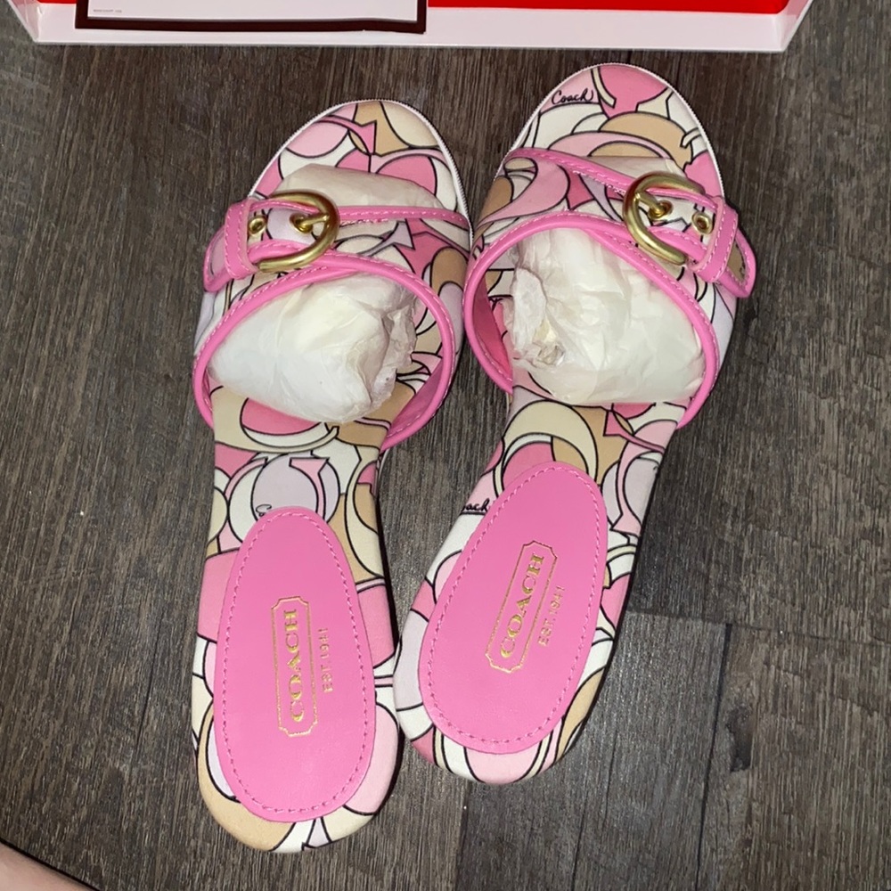COPY - COACH Wedges